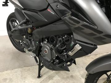 Bajaj Pulsar NS 200 FI ABS