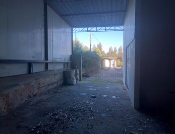 Armazém Industrial com Logradouro · Marco de Canaveses