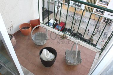 Apartamento T3 c/ 2 Lugares de Garagem · Sintra