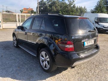 Mercedes-Benz ML 320CDI · Ano 2008