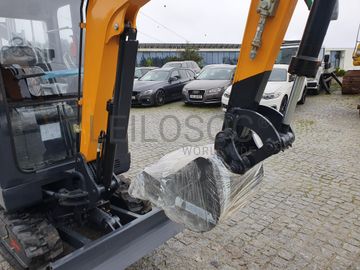 Mini Giratória Infront YFE20 · Ano 2023