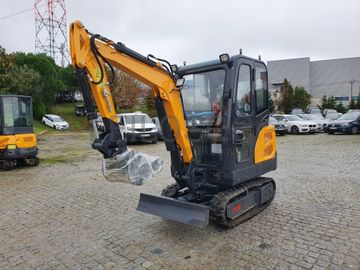 Mini Giratória Infront YFE20 · Ano 2023