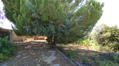 Moradia V6 (Para Recuperação) com Terreno · Vila Velha de Ródão