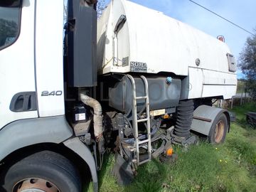 Volvo FL240 · Ano 2007