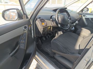 Citroën C4 Picasso · Ano 2010