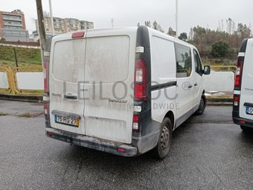 Renault Trafic DCI 115 · Ano 2016