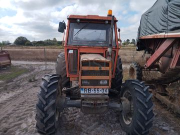 Trator Agrícola Renault LS