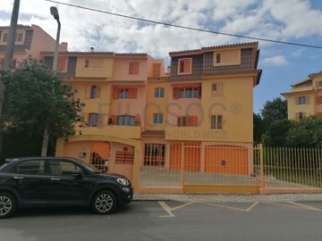 Apartamento T2 em Condomínio Fechado · Estoril