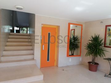 Apartamento T2 em Condomínio · Estoril