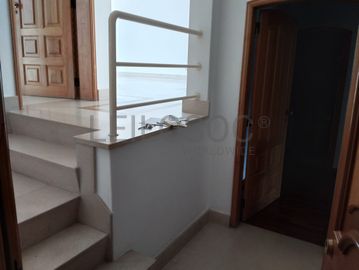 Apartamento T2 em Condomínio · Estoril