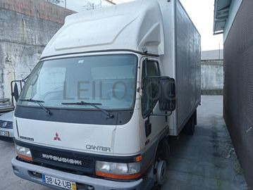 Mitsubishi Canter DI-D Turbo · Ano 2002