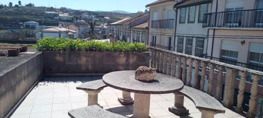Moradia V4 com Terreno · Britiande, Lamego