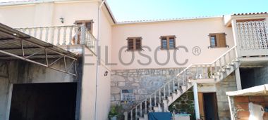 Moradia V4 com Terreno · Britiande, Lamego