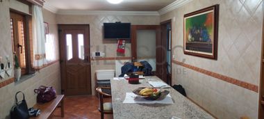 Moradia V4 com Terreno · Britiande, Lamego