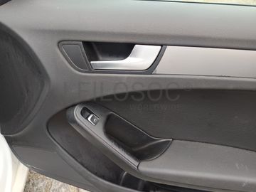 Audi A4 Avant TDI · Ano 2012