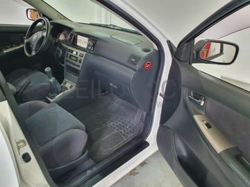 Toyota Corolla VVT-i · Ano 2002  