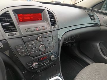 Opel Insígnia · Ano  2011 