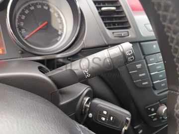Opel Insígnia · Ano  2011 