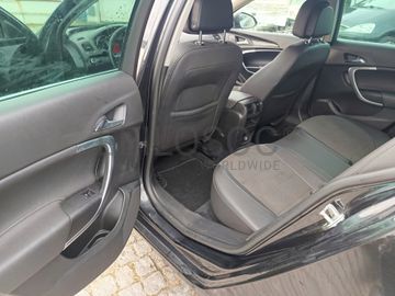 Opel Insígnia · Ano  2011 