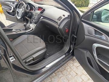 Opel Insígnia · Ano  2011 
