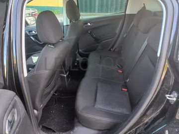 Peugeot 208 · Ano 2017