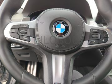 BMW 530E iPerformance Pack M · Ano 2018