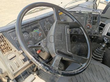 Volvo FL7 · Ano 1991 · Grua Hiab