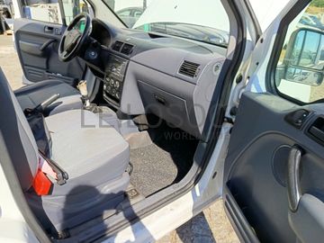 Ford Transit Connect · Ano 2009