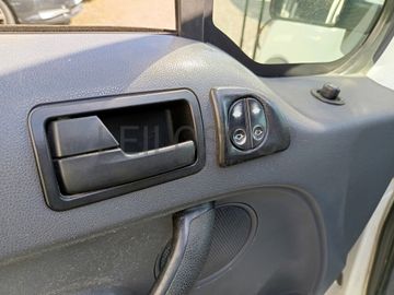 Ford Transit Connect · Ano 2009