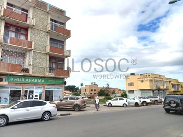 Imóvel Multifuncional no Centro do Lubango – 650 m² com Potencial Comercial e Habitacional