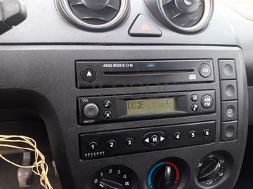 Ford Fiesta TDCI · Ano 2003