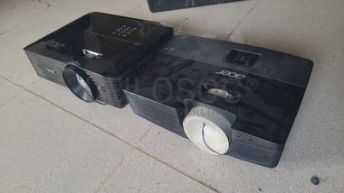 Projecores