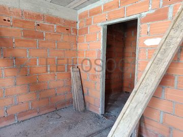 Edifício com 3 Pisos · Tabuaço