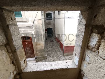 Edifício com 3 Pisos · Tabuaço