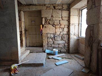 Edifício com 3 Pisos · Tabuaço