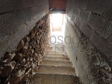 Edifício com 3 Pisos · Tabuaço