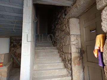 Edifício com 3 Pisos · Tabuaço