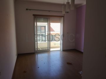 Apartamento T3 com Box · Macedo de Cavaleiros