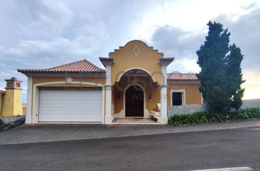 Proporção de 1/2 de Moradia V4 de Luxo com Piscina · Palheiro Village, Funchal