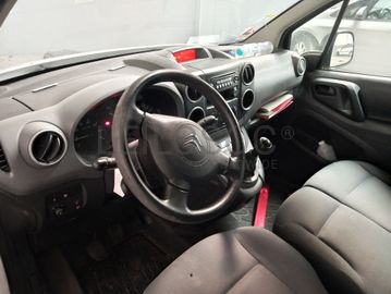Citroën Berlingo 1.6 HDi · Ano 2016