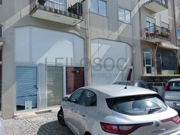 Loja · Azurém, Guimarães