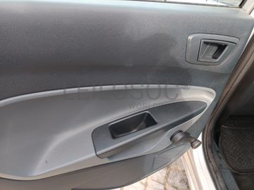 Ford Fiesta · Ano 2010 