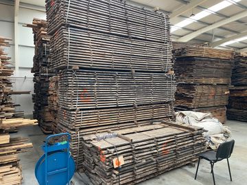 Matéria-Prima · Madeira