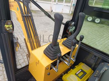 Mini Giratória Star Vox SV-ME12 · Ano 2025