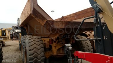 Dumper Articulado 30 T CATERPILLAR 730