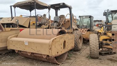 Cil. Auto-Prop. Vibrador Solos 15 T CARTEPILLAR CS583 E