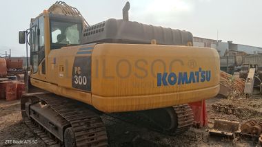 Escavadora de Rastos 30 T KOMATSU PC300-8