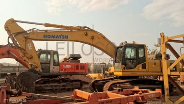 Escavadora de Rastos 30 T KOMATSU PC300-8