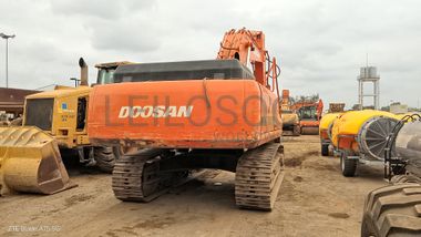 Escavadora de Rastos 35 T DOSAN S-340 LC-V