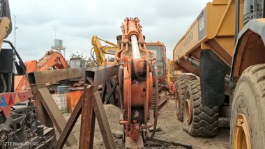 Escavadora de Rastos 45 T DOSAN S-420 LC-V